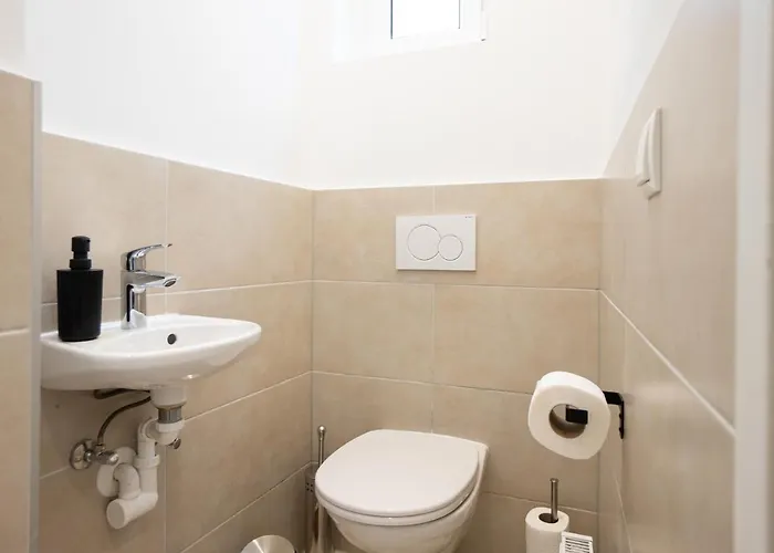 Contemporary 1-bed With Balcony In The Heart Of * Vídeň